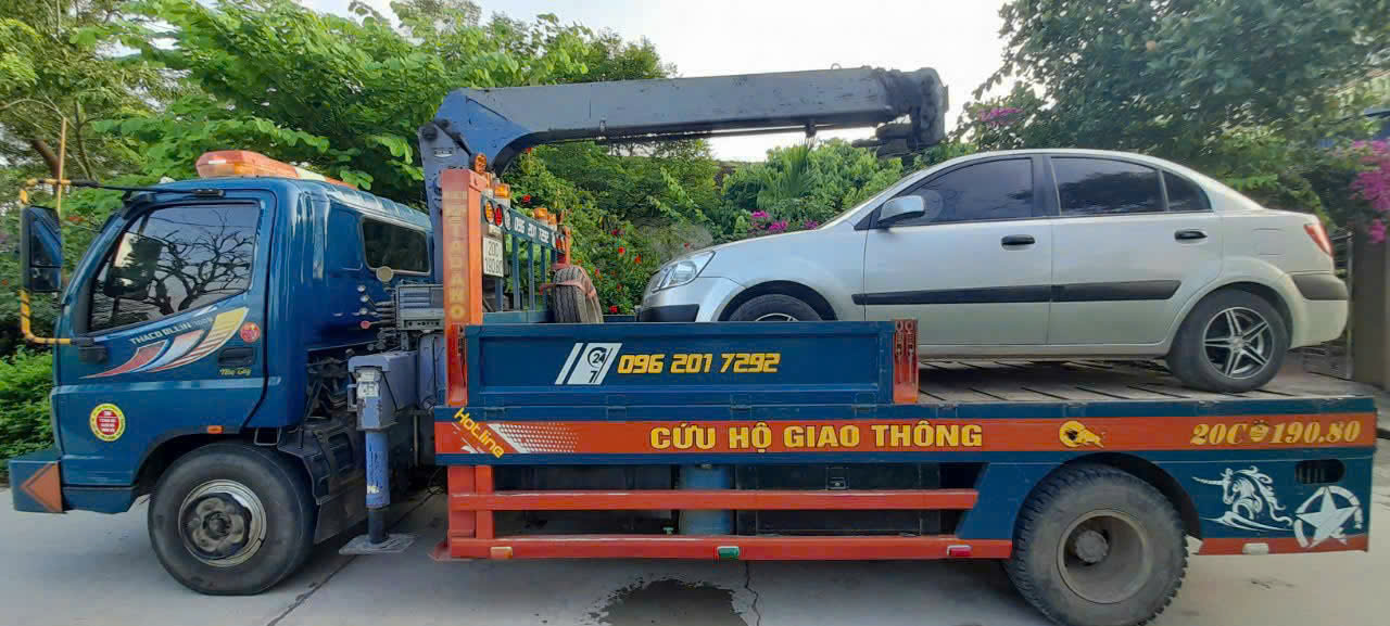 Xe kéo cứu hộ Đắk Lắk